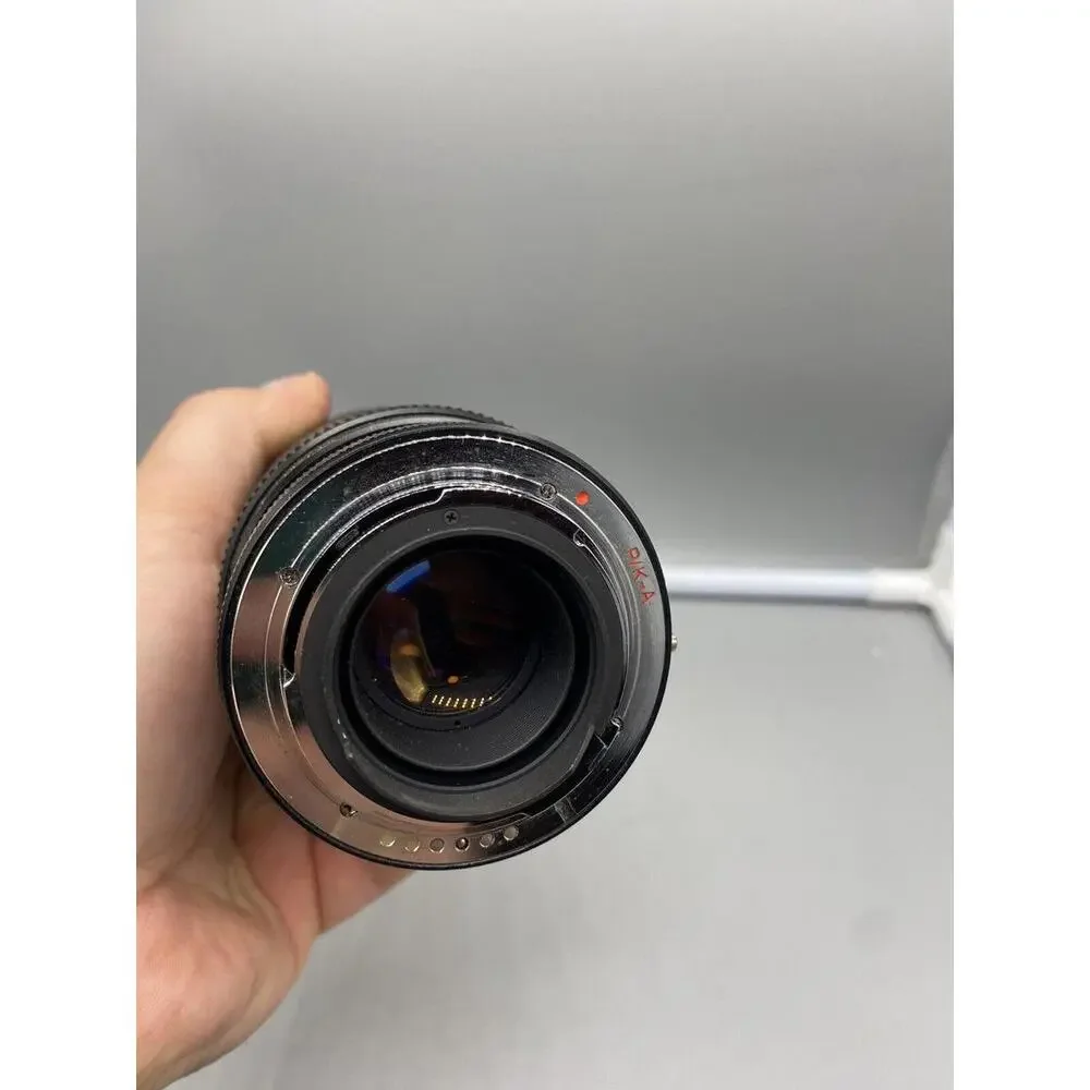 Vivitar Series 35-200mm 1.3.0-4.5 Macro Focusing Zoom Lens No.77506569